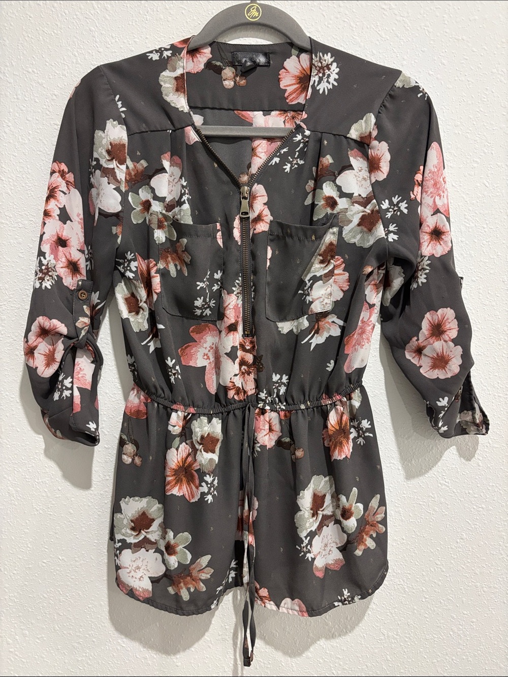 J for Justify gray Floral Zip-Front Drawstring Tunic